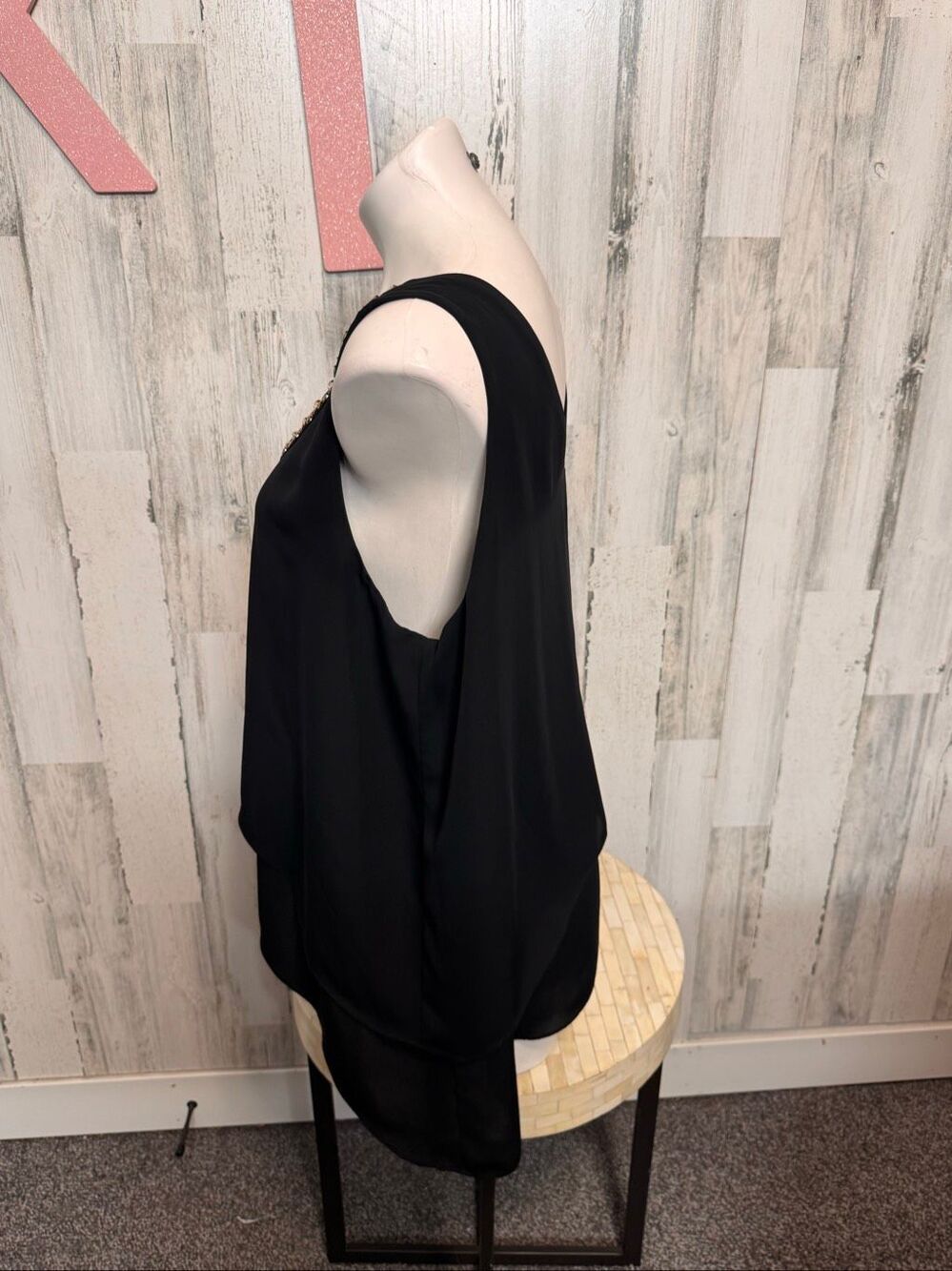 New York & Company Layered Chiffon Tank Top Womens XL Black Studded Blouse - Picture 3 of 8